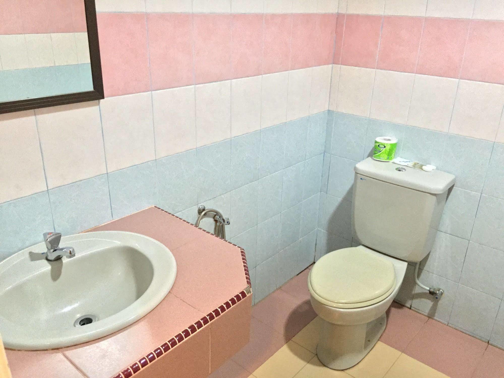 Adina Drive In Motel Langkawi Luaran gambar