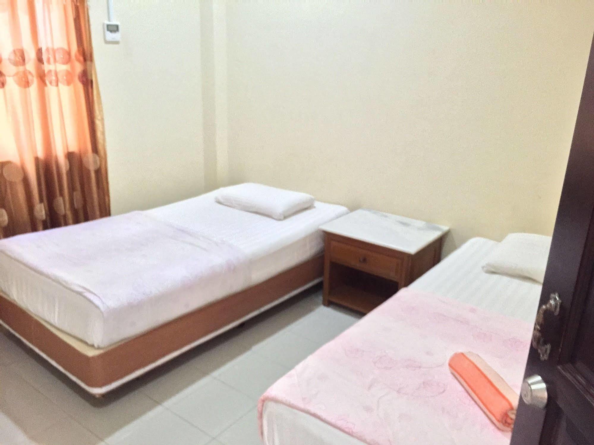 Adina Drive In Motel Langkawi Luaran gambar